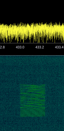 Initial SDR++ waterfall showing the unknown 433 MHz signal